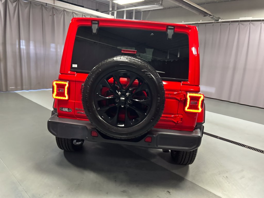 Used 2025 Jeep Wrangler Unlimited Sahara w/ Safety Group AWD/4WD image 6