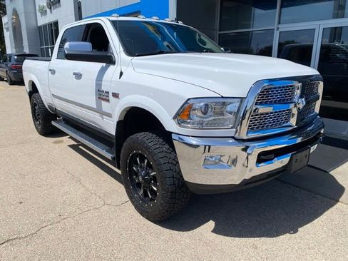 Used 2018 RAM 2500 Laramie AWD/4WD image 1