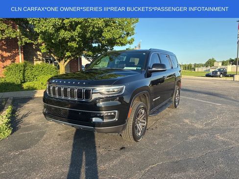 Used 2022 Jeep Wagoneer Series III w/ Flexible Seating Group AWD/4WD image 1