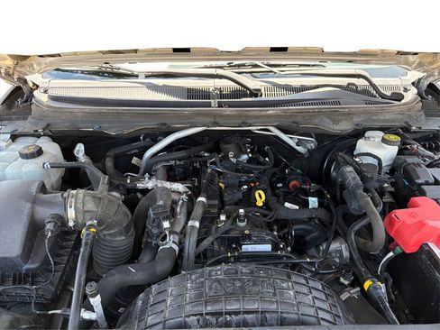 Used 2020 Ford Ranger XLT w/ Equipment Group 301A Mid image 12