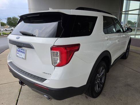 Used 2023 Ford Explorer XLT w/ Equipment Group 202A AWD/4WD image 6