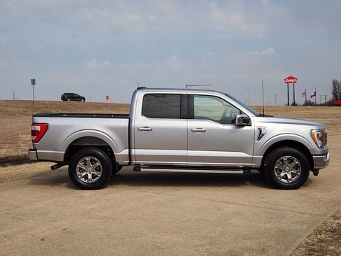 Used 2023 Ford F150 Lariat image 7