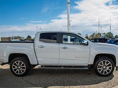 Used 2022 GMC Canyon Denali image 6