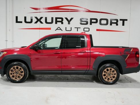 Used 2021 Honda Ridgeline Sport image 2
