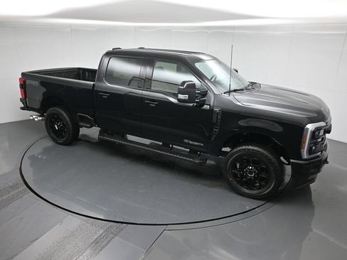New 2026 Ford F250 Lariat w/ Black Appearance Package image 38