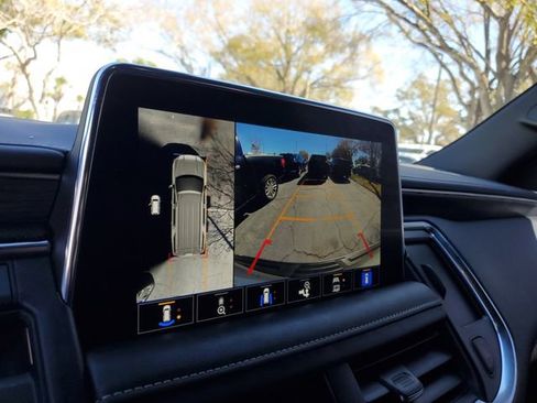 Used 2021 GMC Yukon XL SLT w/ SLT Premium Package image 21