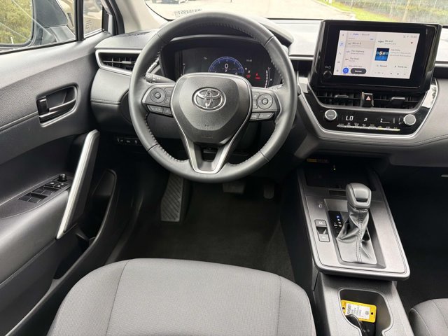 Certified 2026 Toyota Corolla Cross LE FWD image 22