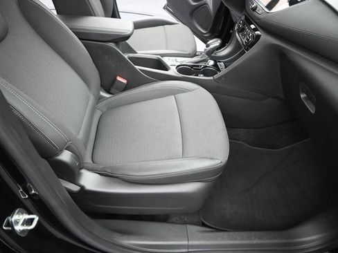 Used 2023 Buick Encore GX Select w/ Sport Touring Package FWD image 25