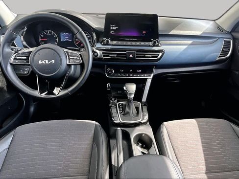 Used 2023 Kia Seltos S w/ Navigation Package FWD image 15