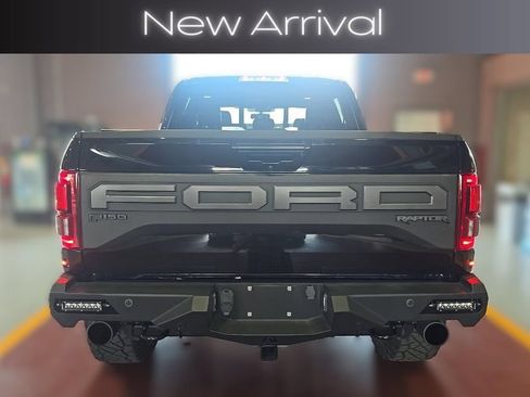 Used 2019 Ford F150 Raptor w/ Equipment Group 802A Luxury AWD/4WD image 7
