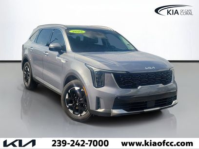 Certified 2025 Kia Sorento S w/ Panoramic Sunroof Package
