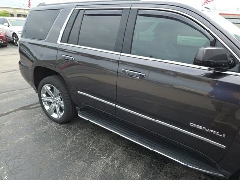 Used 2017 GMC Yukon Denali w/ Open Road Package AWD/4WD image 11