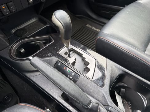 Used 2018 Toyota RAV4 SE w/ Power Extra Value Package image 15