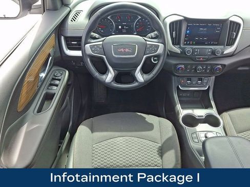 Used 2020 GMC Terrain SLE w/ Driver Convenience Package AWD/4WD image 3