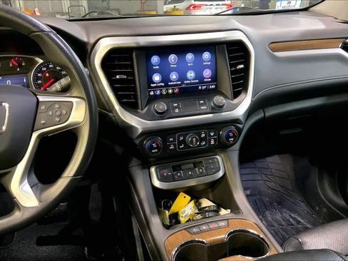 Used 2021 GMC Acadia SLE w/ Driver Convenience Package image 6
