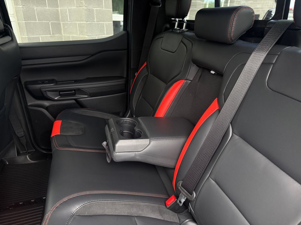 Used 2025 Ford Ranger Raptor AWD/4WD image 32