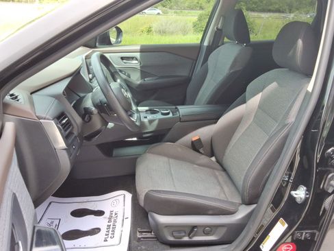 Used 2023 Nissan Rogue SV AWD/4WD image 27