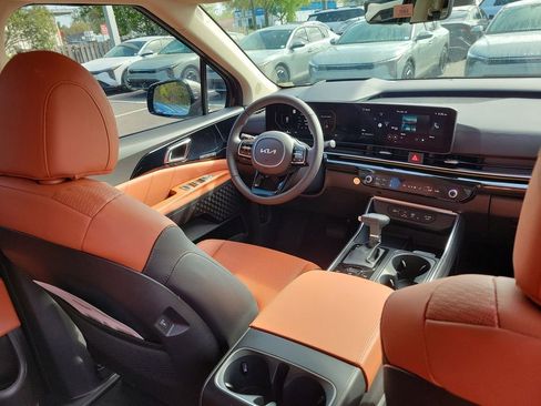 New 2026 Kia Carnival SX Prestige image 13