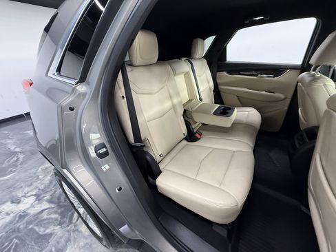 Used 2019 Cadillac XT5 AWD image 24