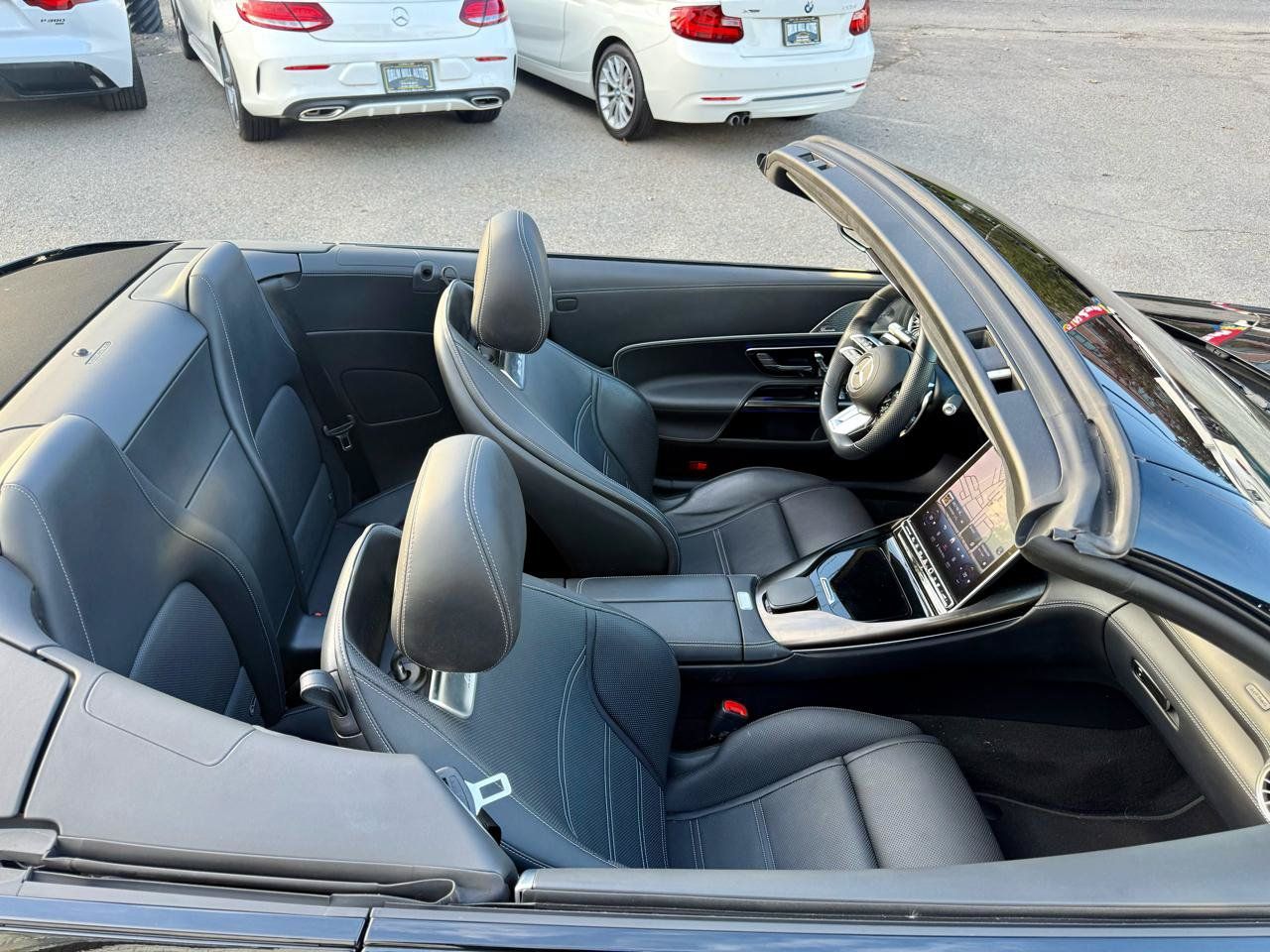Used 2022 Mercedes-Benz SL 63 AMG 4MATIC w/ Driver Assistance Package image 24