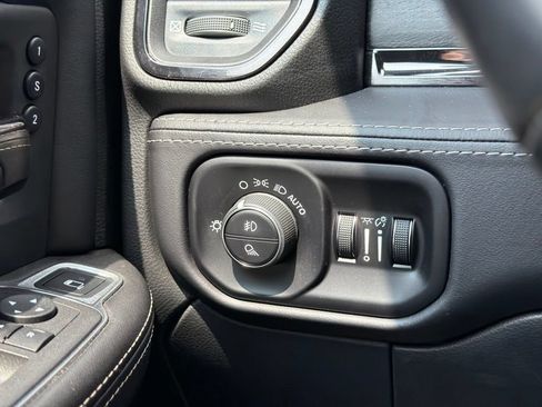 Used 2022 RAM 2500 Limited AWD/4WD image 27