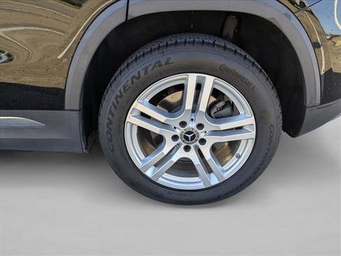 Used 2023 Mercedes-Benz GLA 250 4MATIC image 8