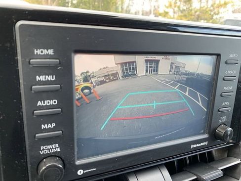 Certified 2021 Toyota RAV4 XLE image 22