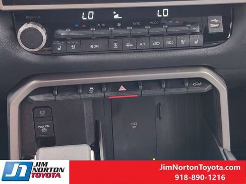 Used 2025 Toyota Tundra Limited w/ Power Package AWD/4WD image 20