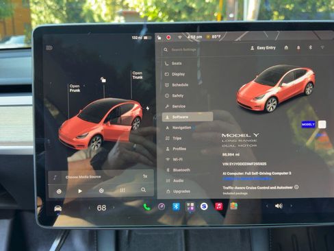 Used 2021 Tesla Model Y Long Range AWD/4WD image 5