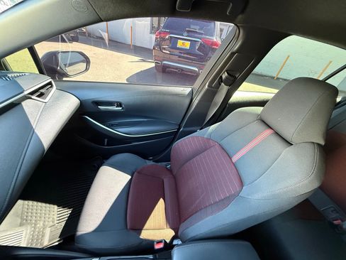 Used 2024 Toyota Corolla SE image 19