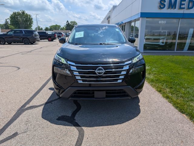 Used 2025 Nissan Rogue SV AWD/4WD image 25