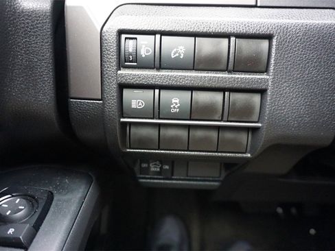 Used 2025 Toyota Tacoma SR5 image 5