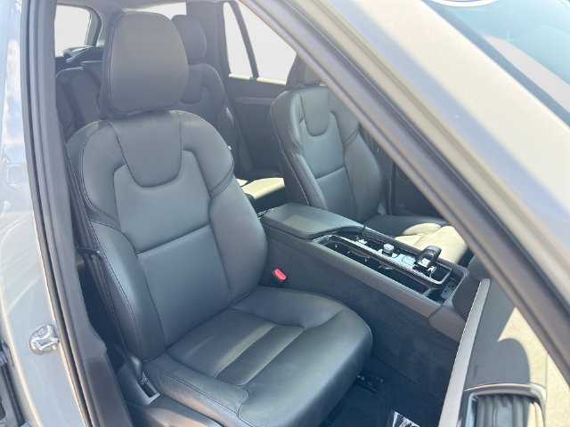 Certified 2024 Volvo XC90 B5 Core w/ Protection Package Premier AWD/4WD image 30