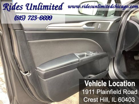 Used 2018 Ford Fusion SE image 14