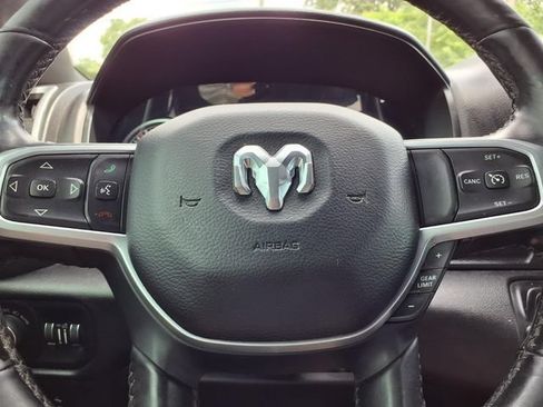 Used 2019 RAM 1500 Big Horn AWD/4WD image 16