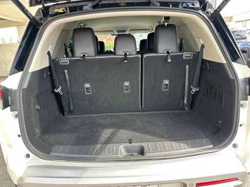 Used 2022 Nissan Pathfinder SL w/ SL Black Package image 20