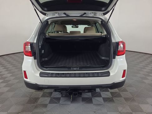 Used 2017 Subaru Outback 2.5i Premium AWD/4WD image 22
