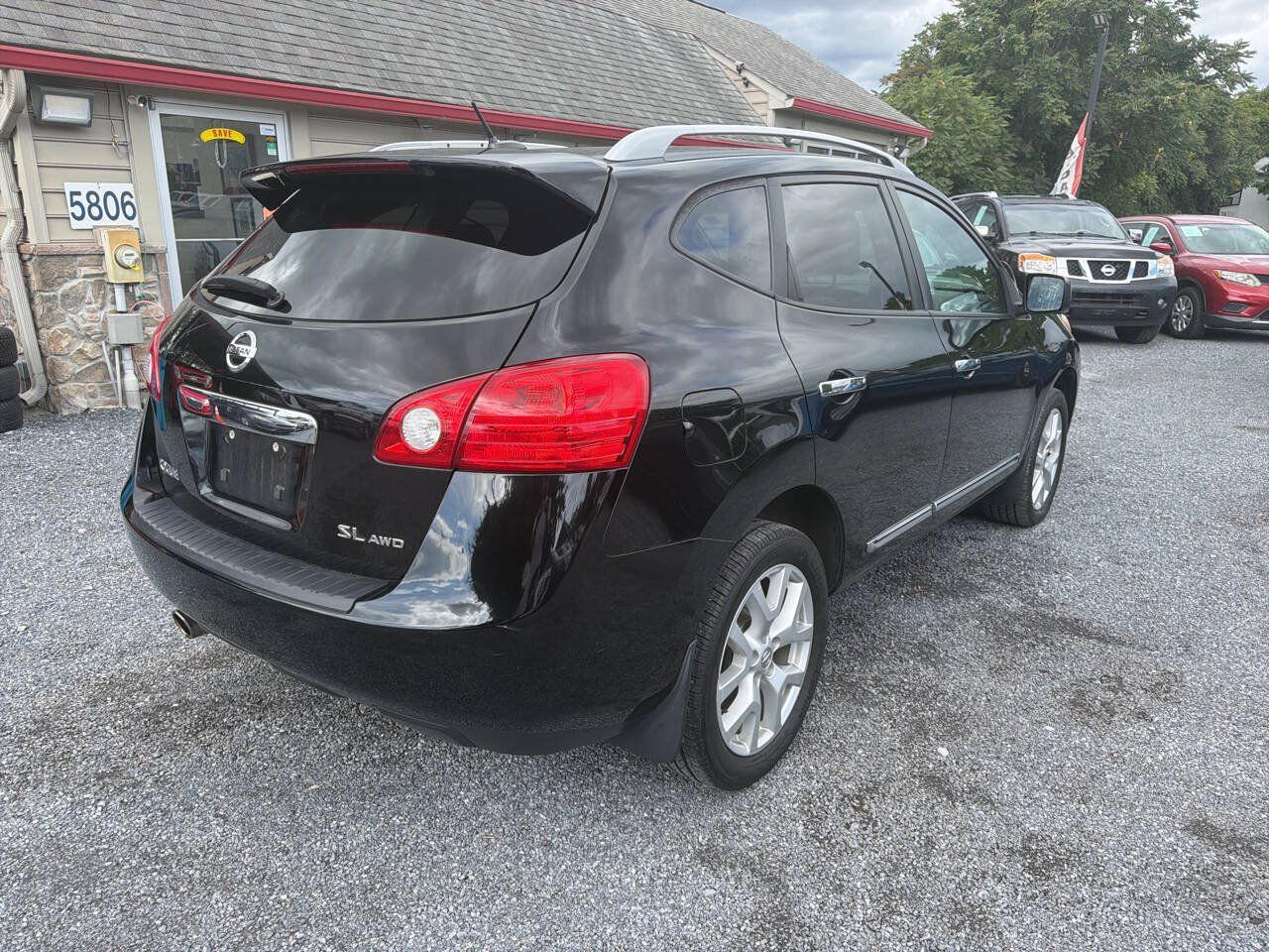 Used 2013 Nissan Rogue SL AWD/4WD image 5