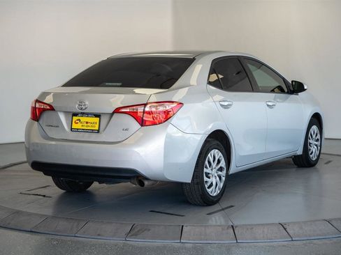 Used 2017 Toyota Corolla LE w/ Carpet Mat Package (TMS) FWD image 7