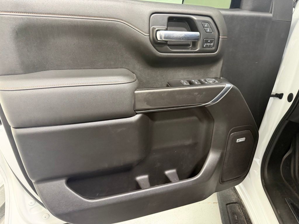 Used 2022 GMC Sierra 1500 AT4 w/ AT4 Premium Package AWD/4WD image 11
