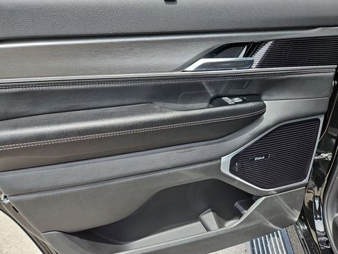 New 2026 Jeep Grand Wagoneer Limited AWD/4WD image 17