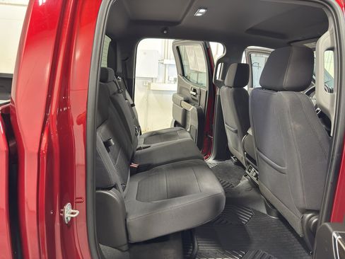 Certified 2022 Chevrolet Silverado 1500 RST AWD/4WD image 25