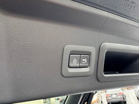 Used 2024 MAZDA CX-30 AWD 2.5 S w/ Premium Package image 31