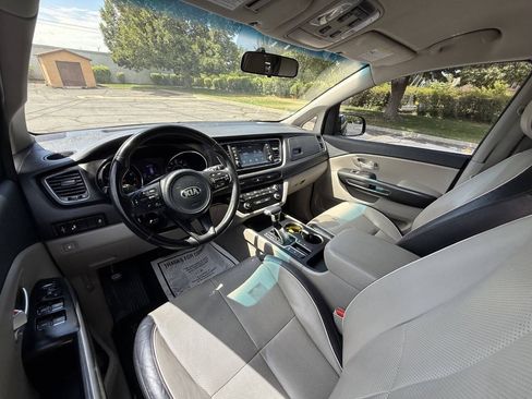 Used 2020 Kia Sedona EX FWD image 9