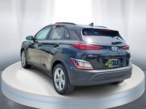 Used 2023 Hyundai Kona SEL w/ Cargo Package FWD image 3