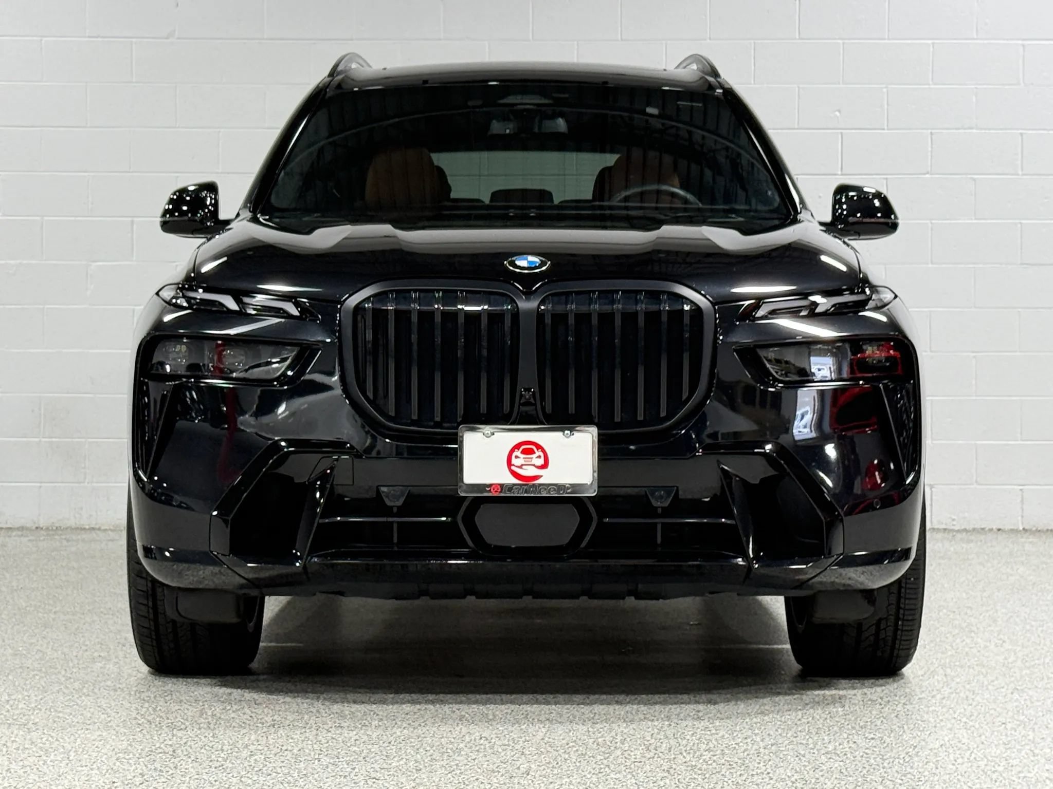 Used 2024 BMW X7 xDrive40i w/ M Sport Package AWD/4WD image 3