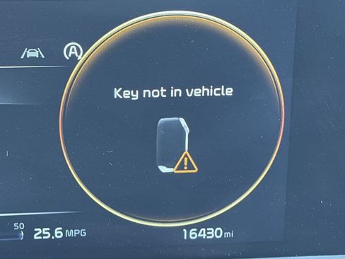 Certified 2025 Kia Seltos EX FWD image 30