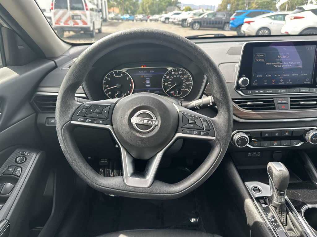 Used 2024 Nissan Altima 2.5 SV FWD image 22