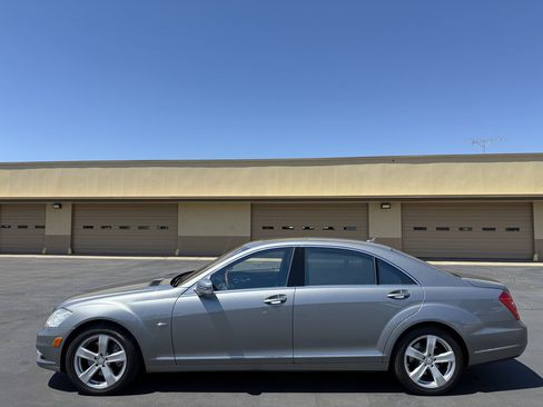 Used 2012 Mercedes-Benz S 550 image 4