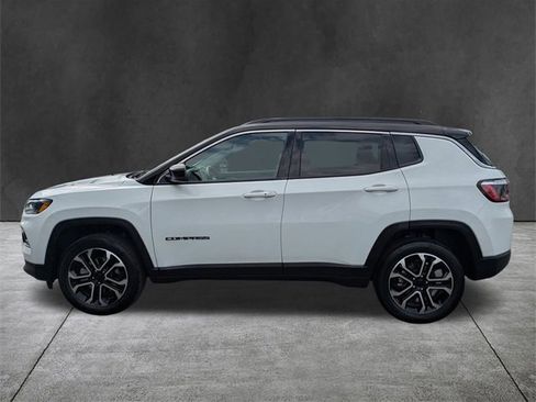 Used 2022 Jeep Compass Limited image 7